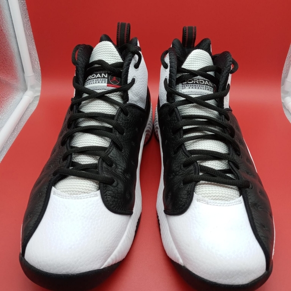 Jordan Jumpman Team II - Picture 1 of 8